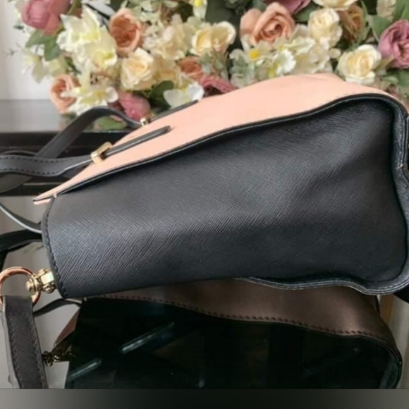 Authentic KATE SPADE Cedar Street Small Hayden Leather Satchel - Picture 4 of 7